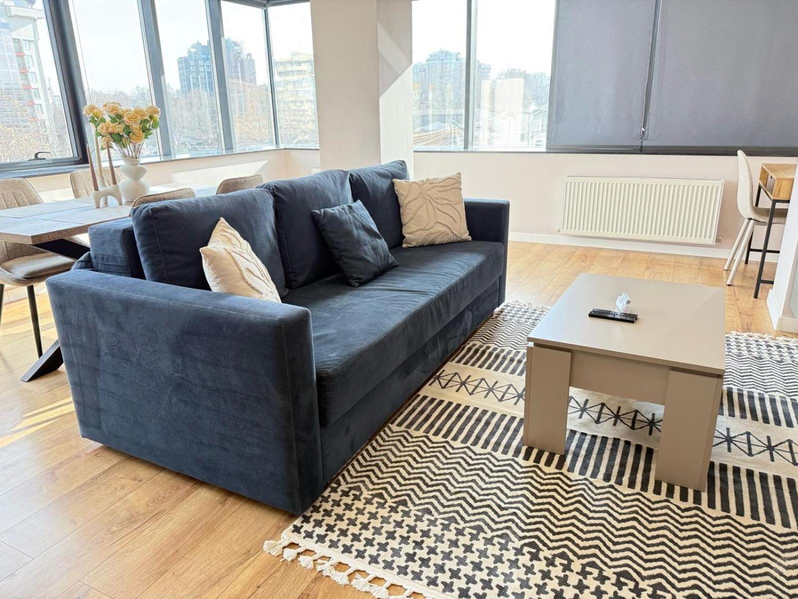 Rentnow Large And Cozy Apartment In The Center, Parking Chişinǎu Buitenkant foto